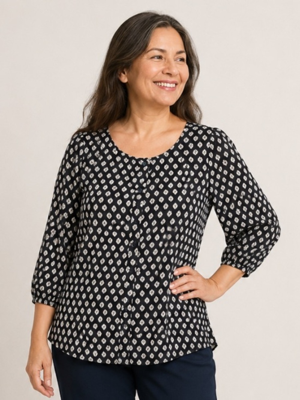 Talbot tblack and white printed crisp cotton top in size xlgP
